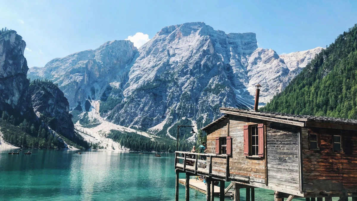 Turquoise Bay Boathouse
